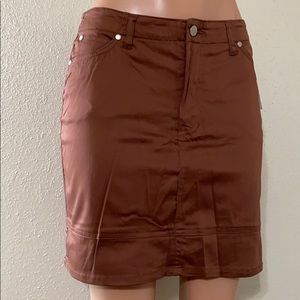 Brown skort from stein mart has no brand name tag